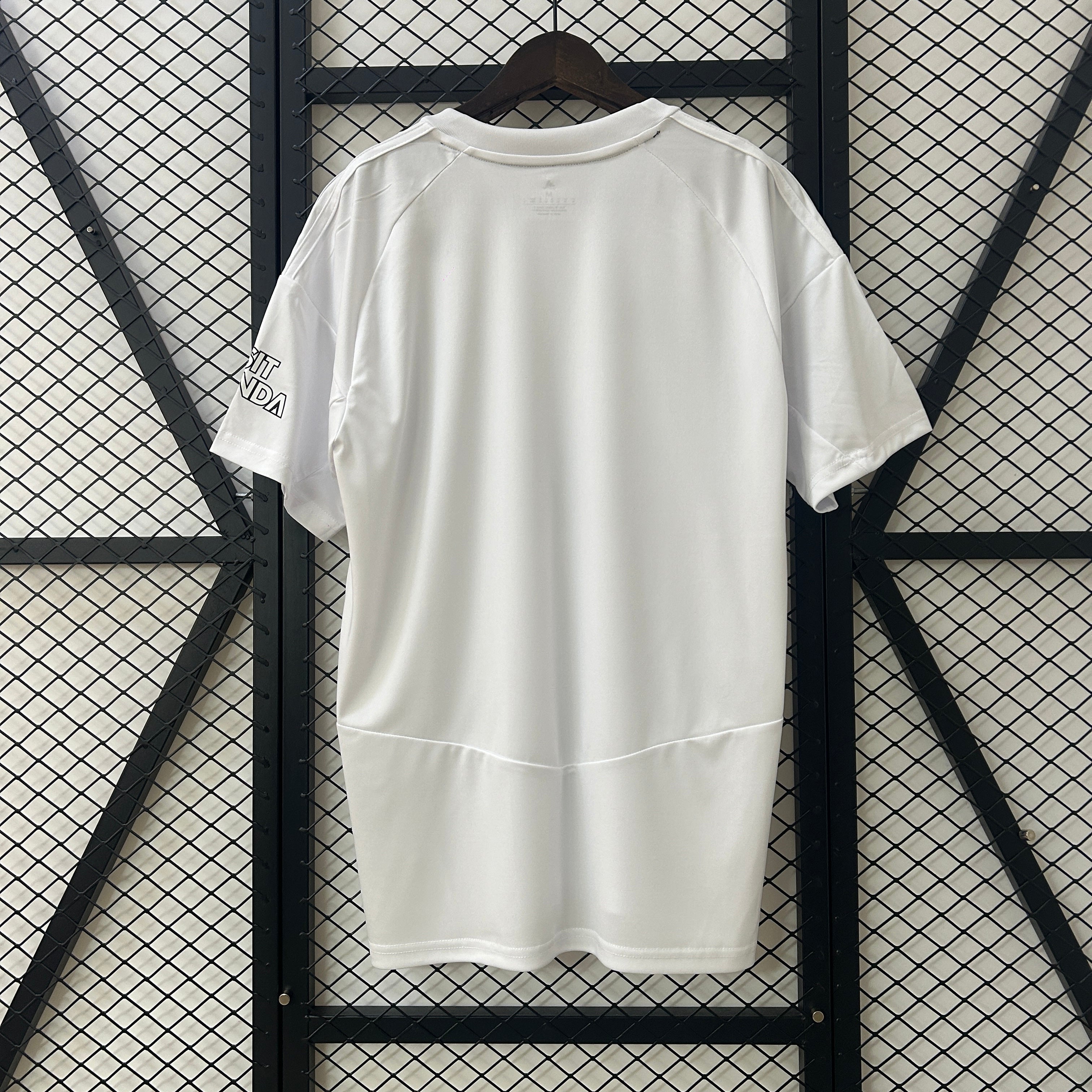 Camisola Arsenal branca 2025/26